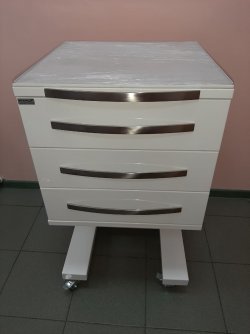 Столики  новые врачебные стоматологические 865x500x500 мм