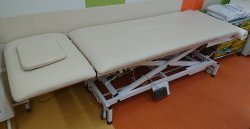 Массажный стол c электроприводом X122 
