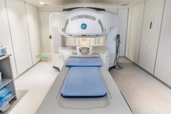 МРТ открытого типа GE Signa Ovation 0.35T