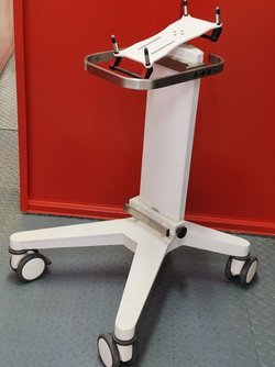 Стойка для аппарата ИВЛ Draeger carina2