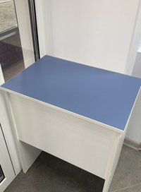 Мебель б/у для аптеки, шкафы с ящиками, витрины со стеклом и подсветкой