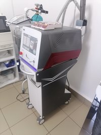 Неодимовый лазерный аппарат Genelux (Q-SWITCH ND:YAG ЛАЗЕР)  для карбонового пилинга, удаления татуировок и пигментных пятен