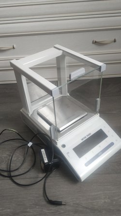 Лабораторные весы Mettler Toledo, Швейцария