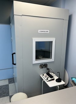 Кабина шумозащитная аудиометрическая А3 (1210х1420)