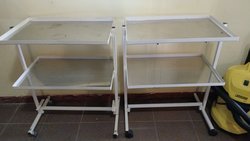 Столик металлический