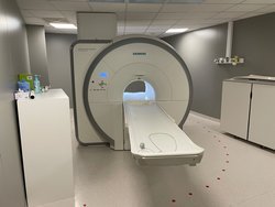 Томограф Siemens Magnetom Essenza TIM+Dot 2017