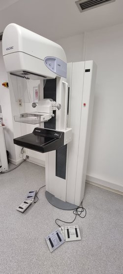 Цифровой маммограф Hologic Selenia для профосмотров