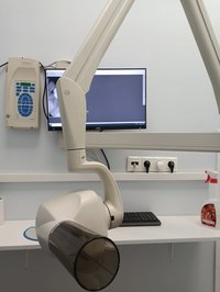 Настенный рентгеновский аппарат De Gotzen XGENUS