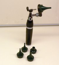 Операционный отоскоп Welch Allyn