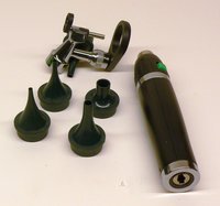 Операционный отоскоп Welch Allyn