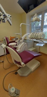 Стоматологическая установка Fedesa Astral с верхней подачей