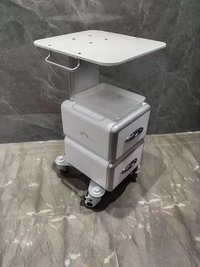 Медицинская тележка на колесиках