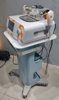 Медицинская тележка на колесиках