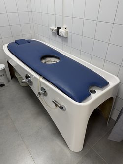 Кушетка медицинская "Комфорт плюс" модель 04 (для кишечных орошений)