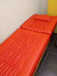 Кушетка для косметологии, спа, массажа
