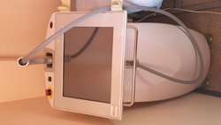 Профессиональная многоволновая система направленной фототерапии MultiClear (CureLight, Israel)