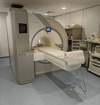 Siemens Magnetom Symphony TIM 18CH 1.5T