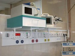 Консоль реанимационная медицинская с часами, подводом газов и электричества настенная 160см