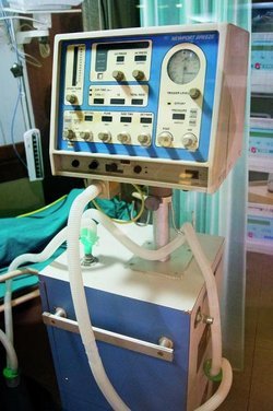 ИВЛ Newport E-150 Breeze Аппарат искусственной вентиляции легких, + компрессор 