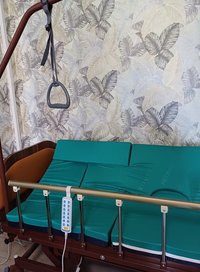 Медицинская кровать с электроприводом MЕТ RЕАLТА