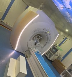 МРТ-томограф GE Optima MR360 1.5T