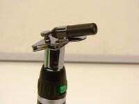 Осветитель Welch Allyn 28100 с держателем шпателя